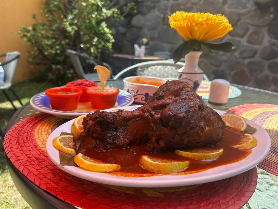 Chamorro Pibil de Las Adelitas