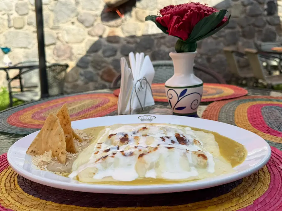 Enchiladas Suizas de Las Adelitas